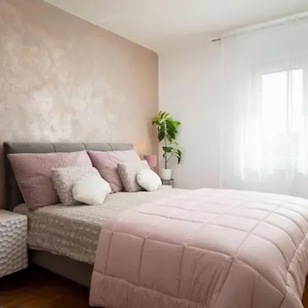 Moderan Stan U Centru Grada, Von Adelmann Apartment Pula